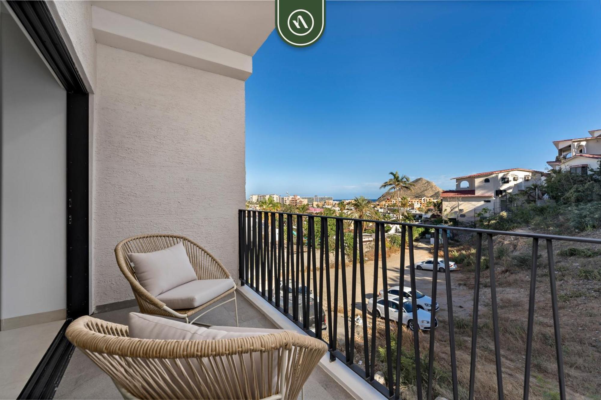 Condo Near Marina - Downtown - Pool - King カボ・サン・ルーカス エクステリア 写真
