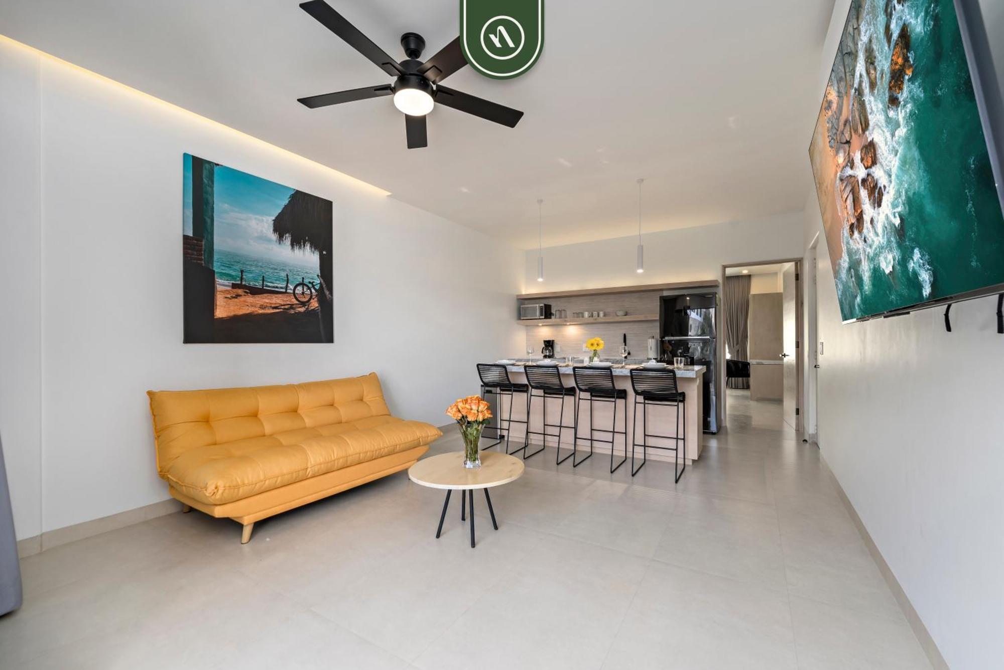 Condo Near Marina - Downtown - Pool - King カボ・サン・ルーカス エクステリア 写真