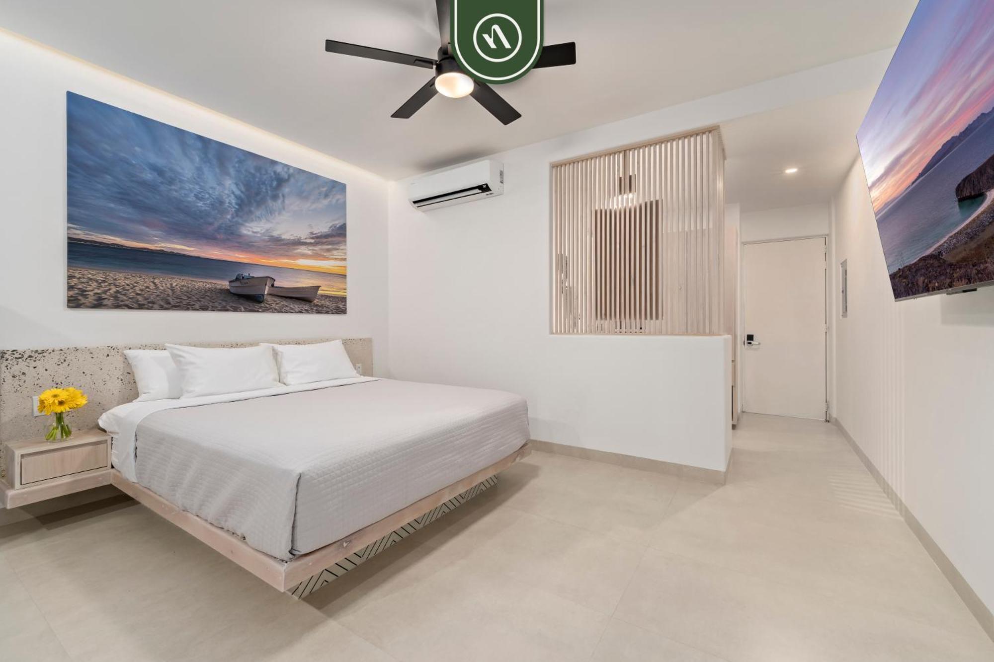 Condo Near Marina - Downtown - Pool - King カボ・サン・ルーカス エクステリア 写真